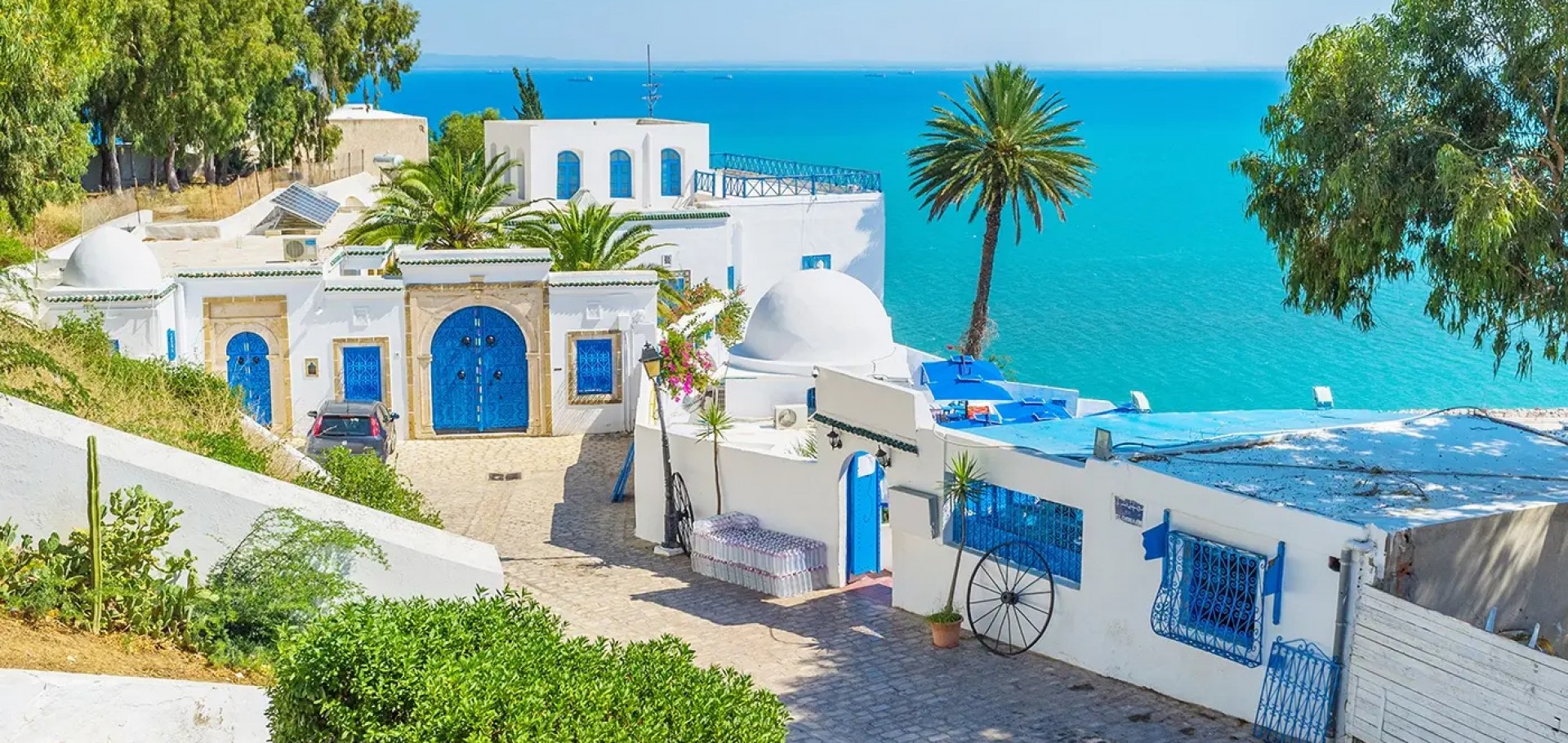 Tunis, Cartago, Sidi Bou Said, Sousse, Monastir, Matmata,  Douz, Tozeur, Kairouan & Hammamet