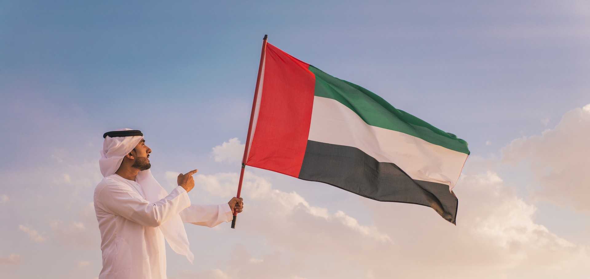 Dubai com Abu Dhabi – Oásis Moderno 