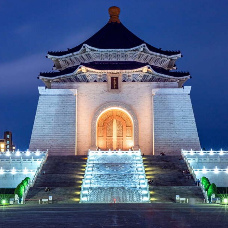 Taipei, Sun Moon Lake, Kaohsiung, Taitung & Yilan