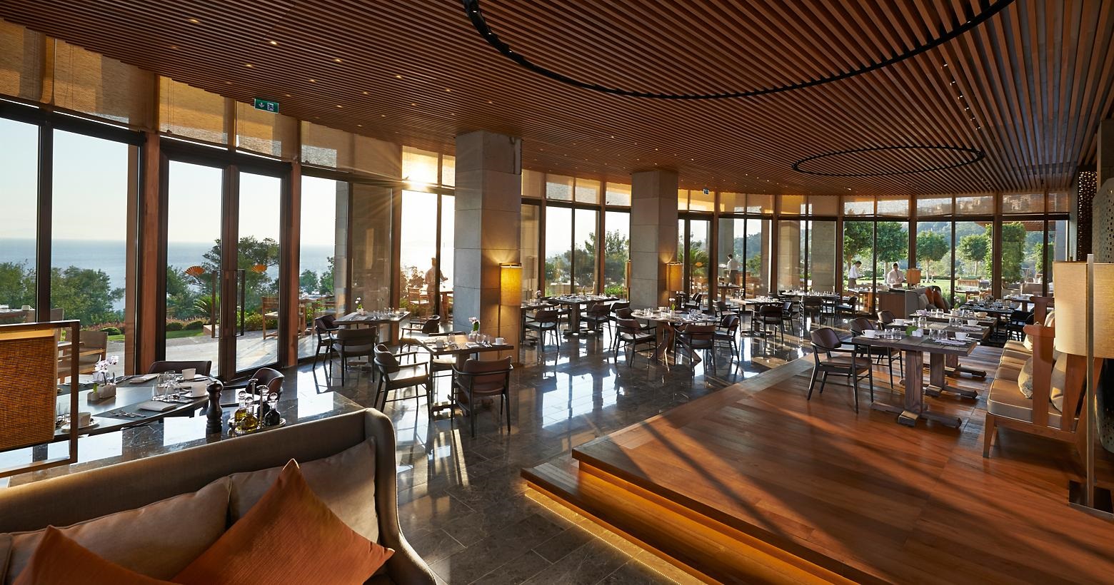 Restaurantes & Bares